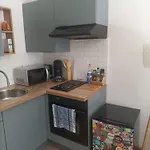 Joli Au Rdc Avec Cour Toul