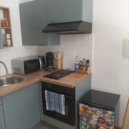 Studio Cosy - Hyper-Centre - Cour Privee Parking Gratuit A 2 Min Toul