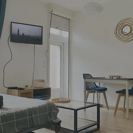 Studio Cosy - Hyper-Centre - Cour Privee Parking Gratuit A 2 Min Appartement *
