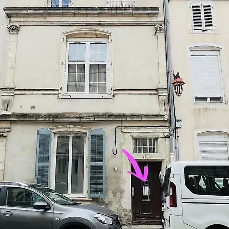 Cosy - Hyper-centre - Cour Privee Parking Gratuit A 2 Min Διαμέρισμα Toul