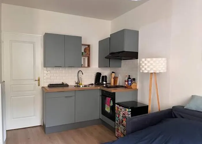 Joli Au Rdc Avec Cour Apartmán