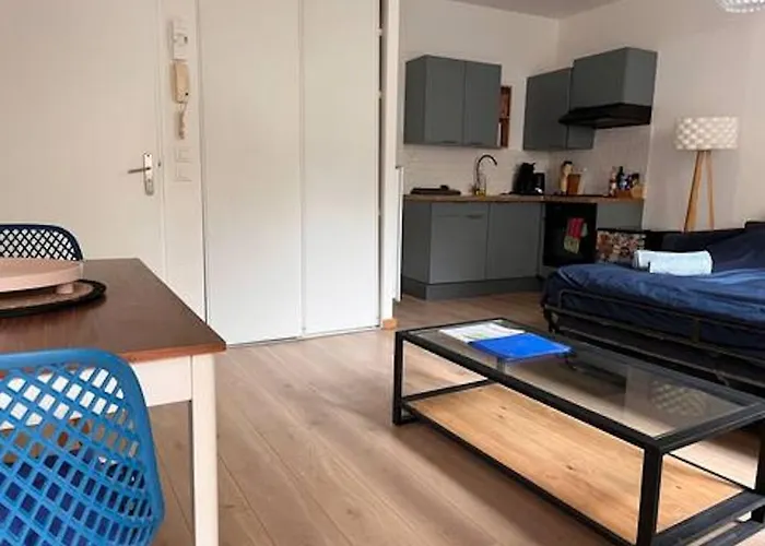 Apartmán Joli Au Rdc Avec Cour
